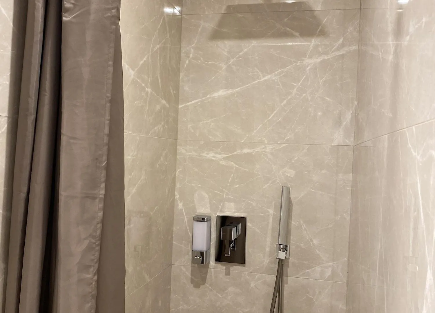 Louvre Sainte Anne Hotel Paris
