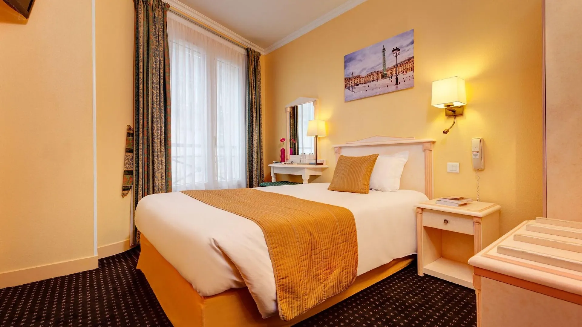 Hotel Louvre Sainte Anne