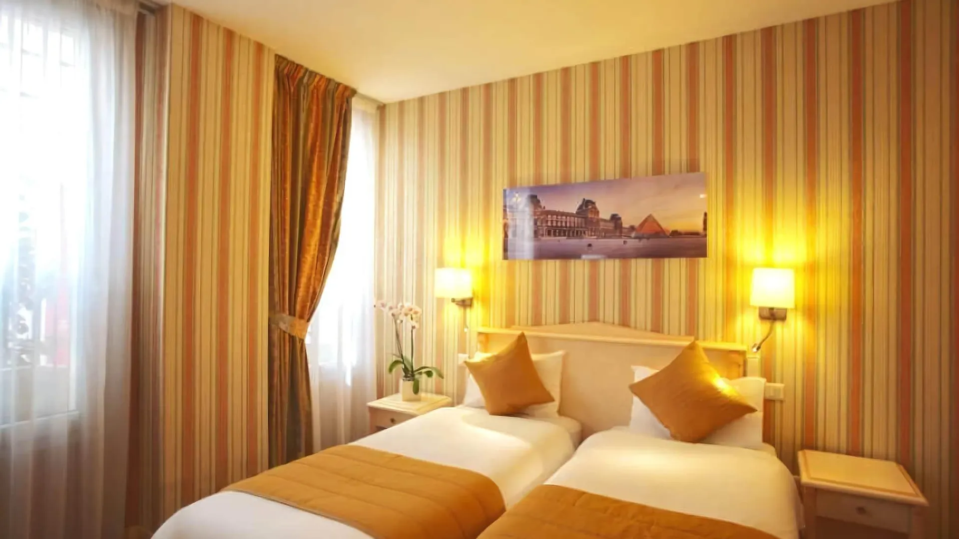 Louvre Sainte Anne Hotel